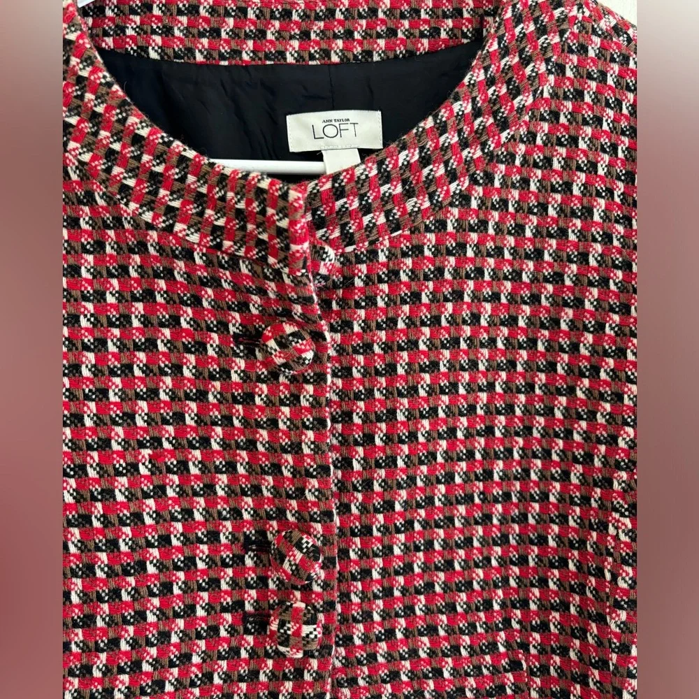 LOFT by Ann Taylor gorgeous plaid wool blend jacket with 2 front pockets Size 14 - Picture 4 of 5